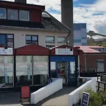 Kirkenes Hotell מלון 3*