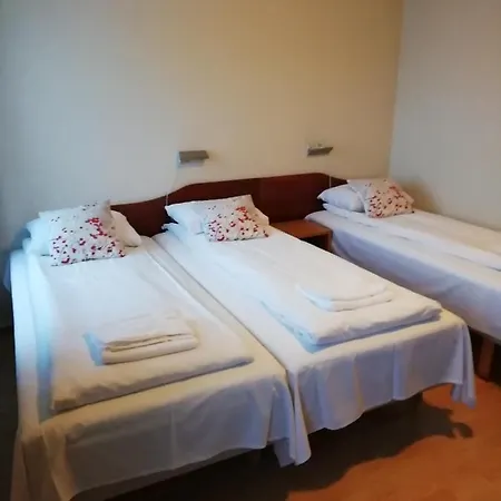 Kirkenes Hotell 3* 希尔科内斯