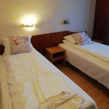 Kirkenes Hotell 3*